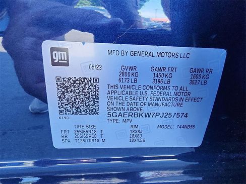 Used 2023 Buick Enclave Essence w/ Sound and Sites Package image 35