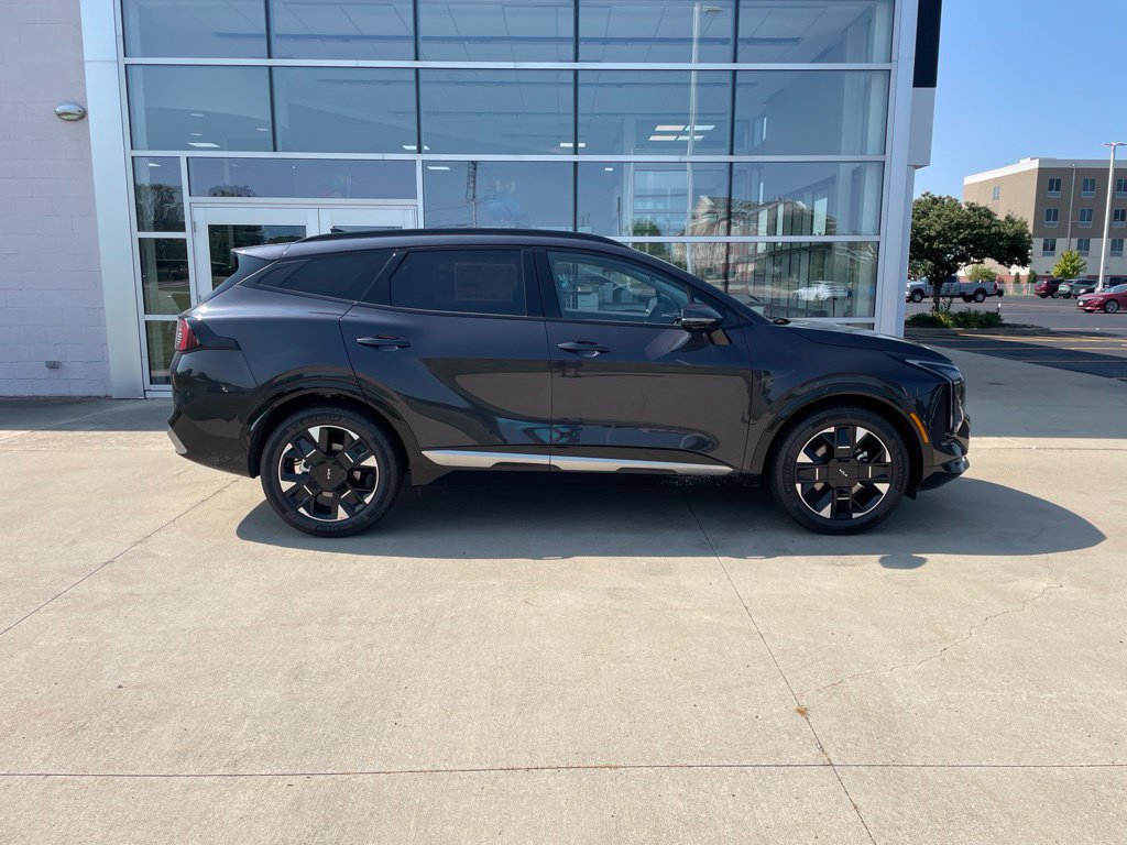 New 2026 Kia Sportage SX FWD image 4