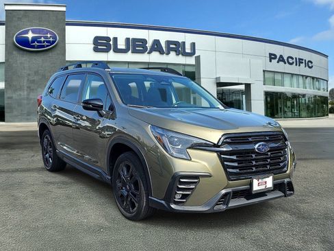 Used 2023 Subaru Ascent Onyx Edition AWD/4WD image 1