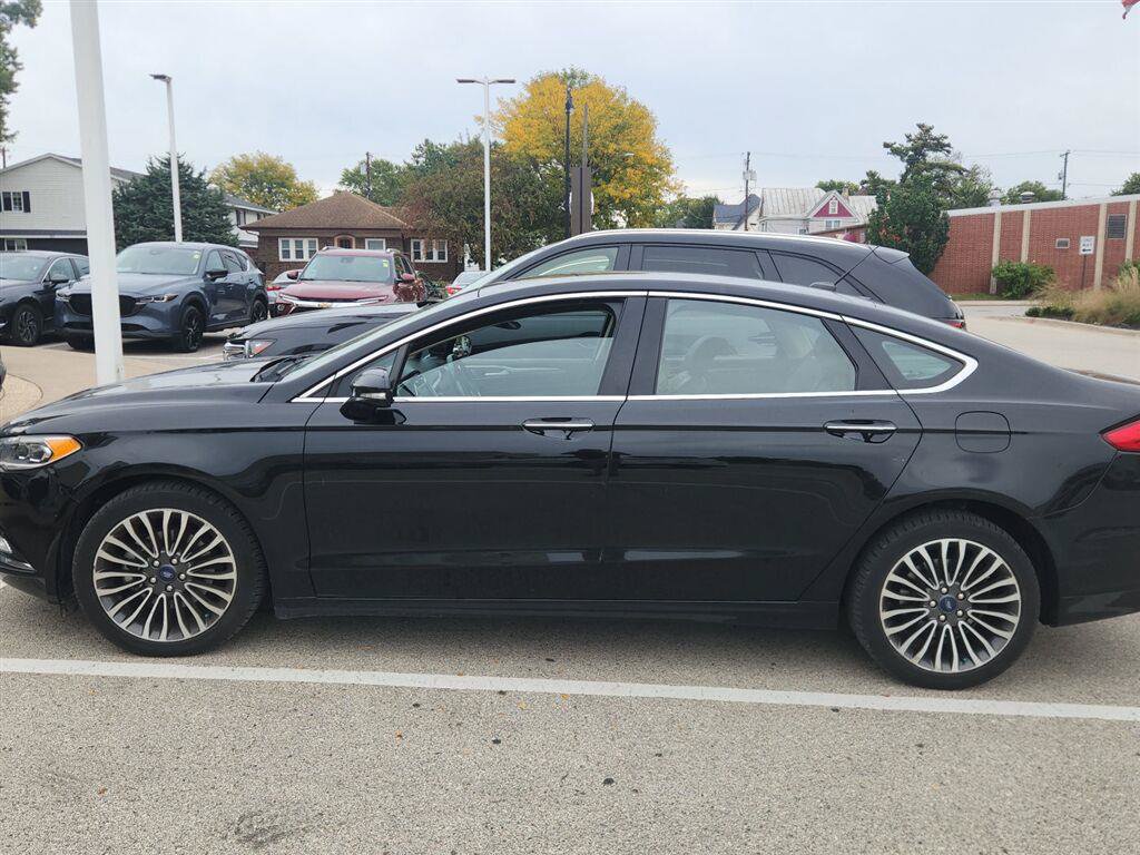 Used 2017 Ford Fusion SE w/ Fusion SE Technology Package AWD/4WD image 7