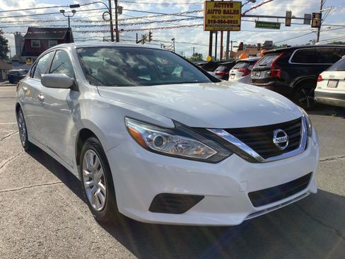 Used 2016 Nissan Altima 2.5 S w/ Power Driver Seat Package FWD image 1