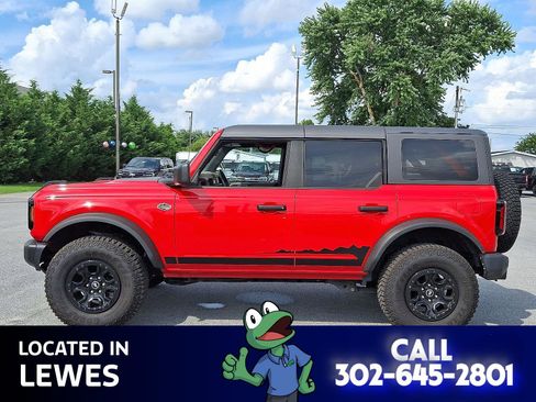 Used 2023 Ford Bronco Wildtrak image 12