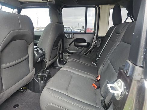 Used 2021 Jeep Wrangler Unlimited Willys image 13