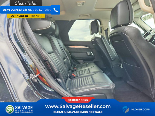 Used 2017 Land Rover Discovery First Edition AWD/4WD image 15
