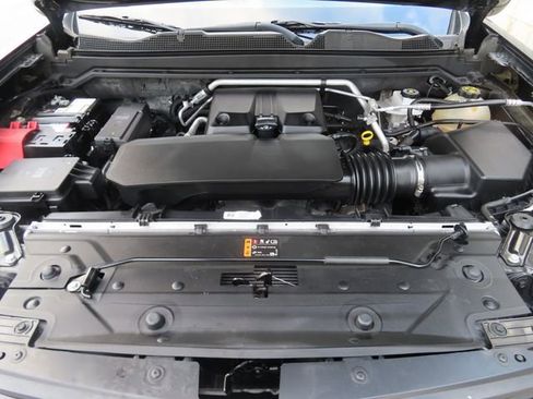 Used 2023 Chevrolet Colorado LT w/ LT Convenience Package II image 12