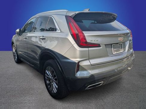 Used 2024 Cadillac XT4 Premium Luxury w/ Technology Package FWD image 2