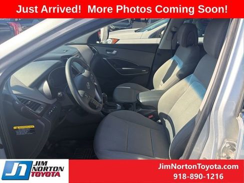 Used 2018 Hyundai Santa Fe Sport w/ 2.4L Value Package 02 image 5