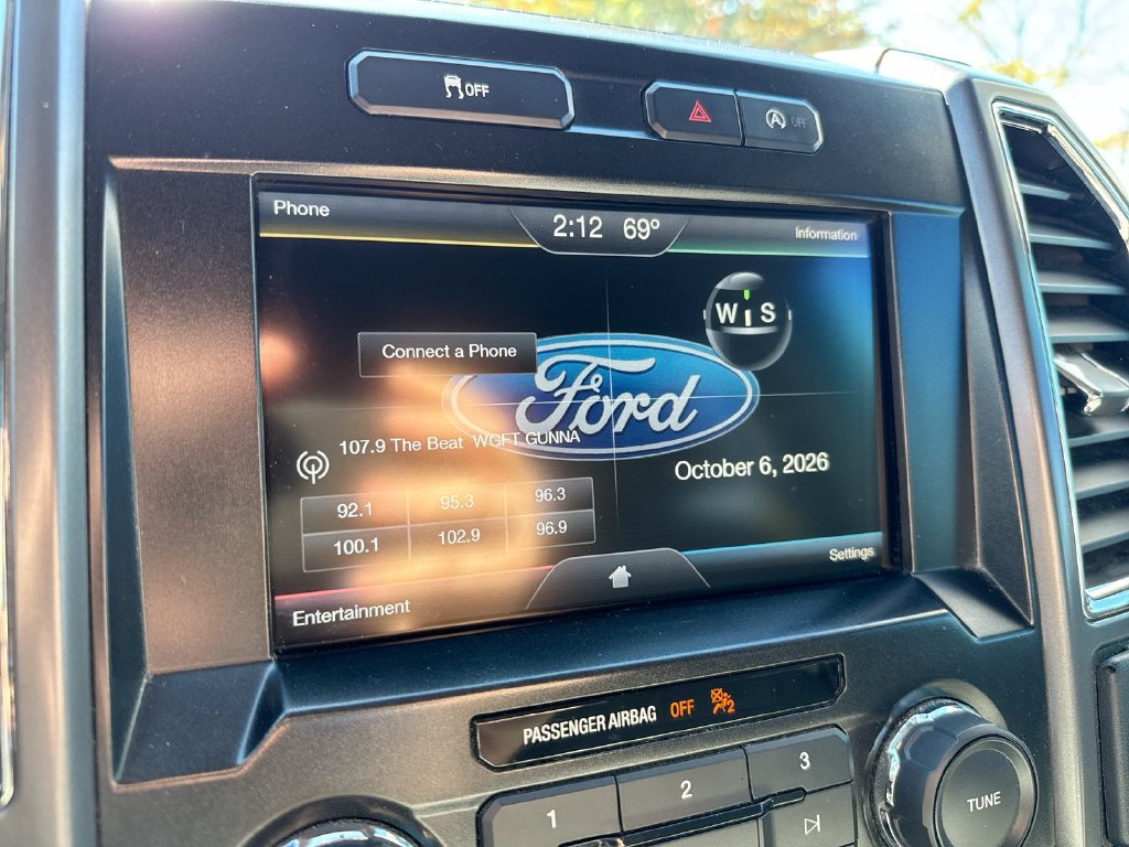 Used 2015 Ford F150 XLT w/ Equipment Group 302A Luxury AWD/4WD image 14