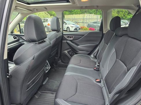 Used 2020 Subaru Forester Premium AWD/4WD image 10