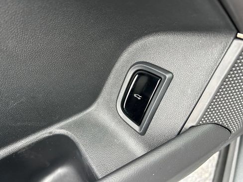 Used 2025 Cadillac Lyriq Sport w/ LPO, Floor Liner Package AWD/4WD image 47