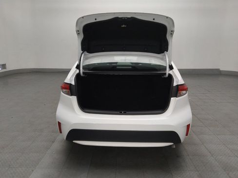 Used 2022 Toyota Corolla LE FWD image 29