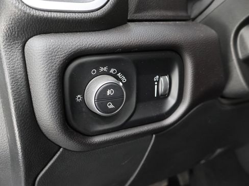 Used 2024 RAM 3500 Big Horn w/ Sport Appearance Package image 44