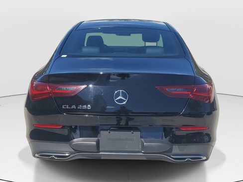 Used 2025 Mercedes-Benz CLA 250 image 4