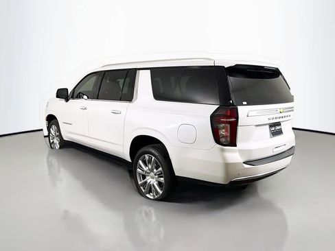 Used 2023 Chevrolet Suburban High Country AWD/4WD image 6