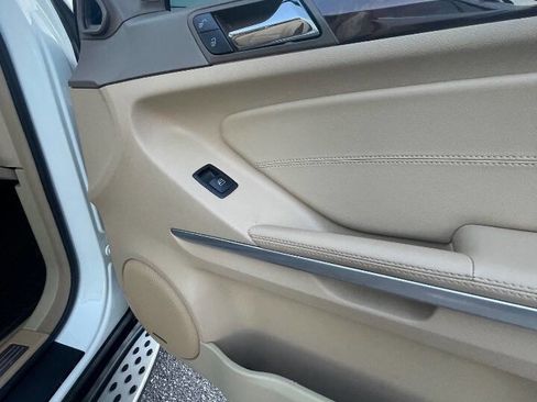 Used 2011 Mercedes-Benz ML 350 4MATIC image 16
