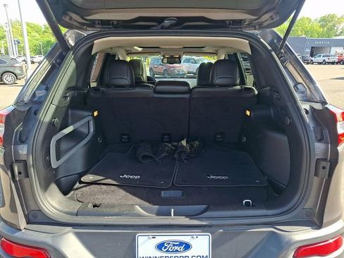 Used 2015 Jeep Cherokee Limited w/ Luxury Group FWD image 29