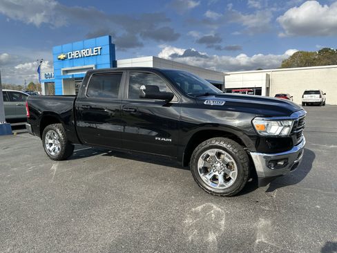Used 2021 RAM 1500 Big Horn AWD/4WD image 1