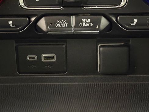 Used 2024 Chevrolet Tahoe LT image 40