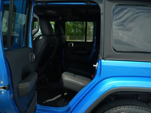 New 2026 Jeep Wrangler Unlimited Sahara AWD/4WD image 13