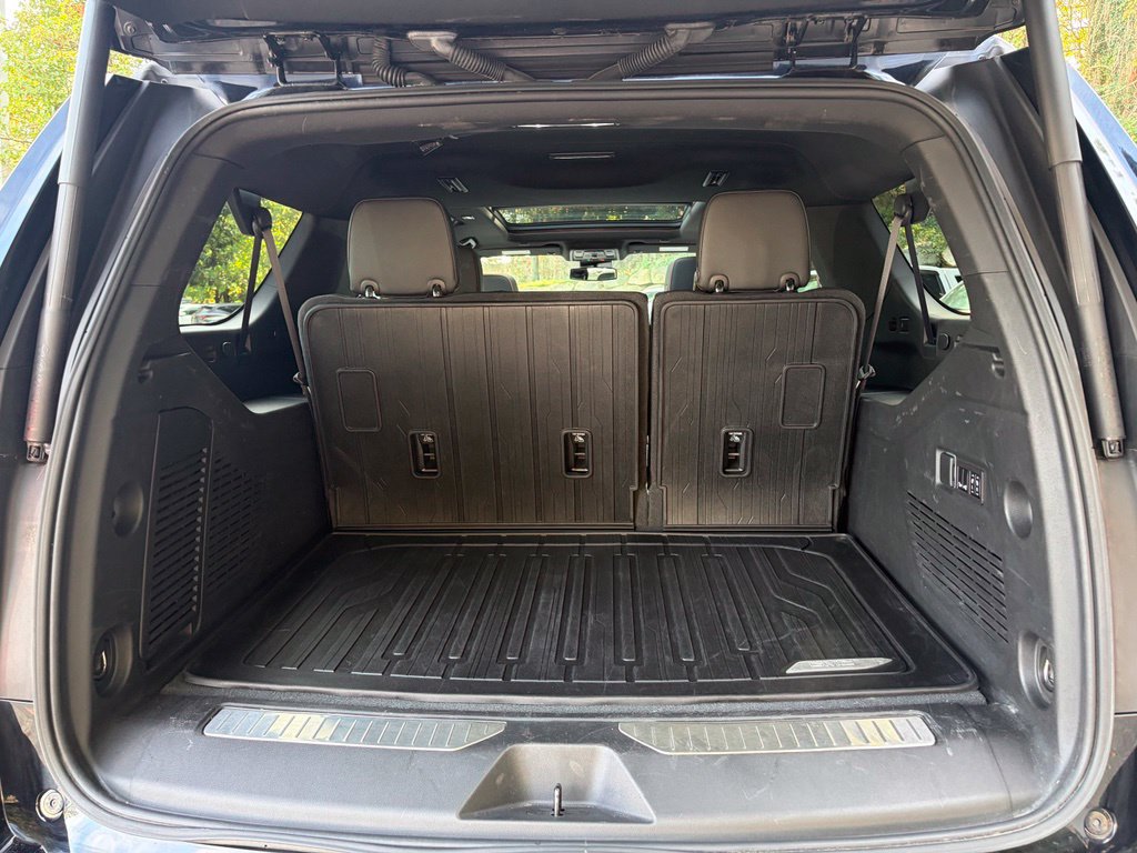 Certified 2023 GMC Yukon XL AT4 w/ AT4 Premium Package AWD/4WD image 32