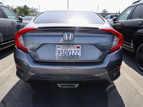 Used 2020 Honda Civic Sport image 9