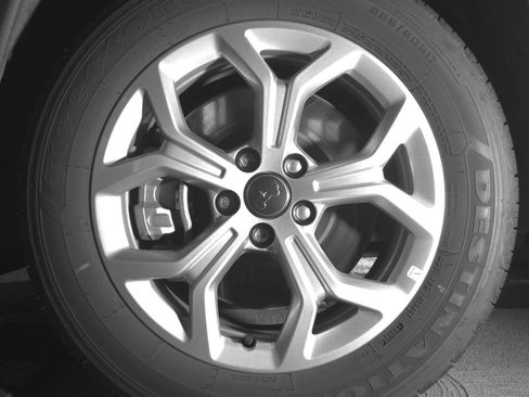 Used 2025 Jeep Compass Latitude image 12