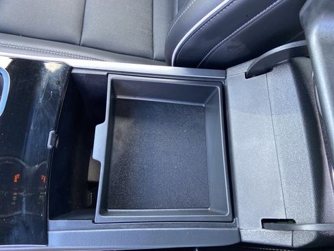 Used 2025 Buick Enclave Preferred w/ Power Package image 45