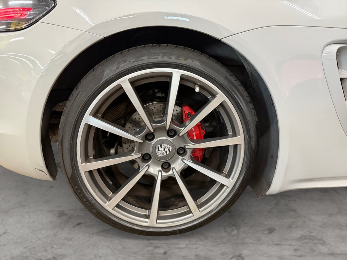 Used 2021 Porsche 718 Boxster S RWD image 18