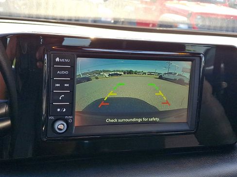 Used 2025 Nissan Kicks S AWD/4WD image 17