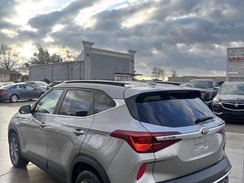 Used 2021 Kia Seltos S image 5