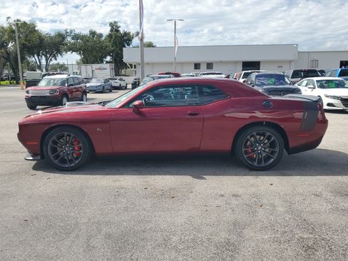 Used 2022 Dodge Challenger R/T Scat Pack w/ Shaker Package image 7