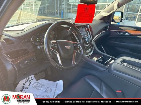 Used 2019 Cadillac Escalade Premium Luxury AWD/4WD image 15