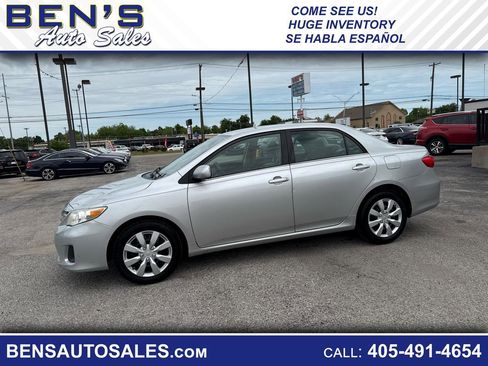 Used 2013 Toyota Corolla LE image 1