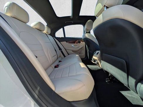 Used 2015 Mercedes-Benz C 300 4MATIC Sedan image 21