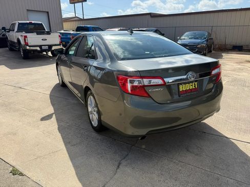 Used 2012 Toyota Camry XLE FWD image 7