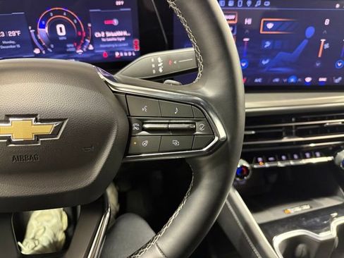 Certified 2025 Chevrolet Traverse LT image 15