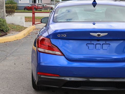 Used 2019 Genesis G70 2.0T Advanced image 14