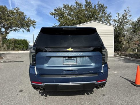 New 2026 Chevrolet Suburban Premier image 5