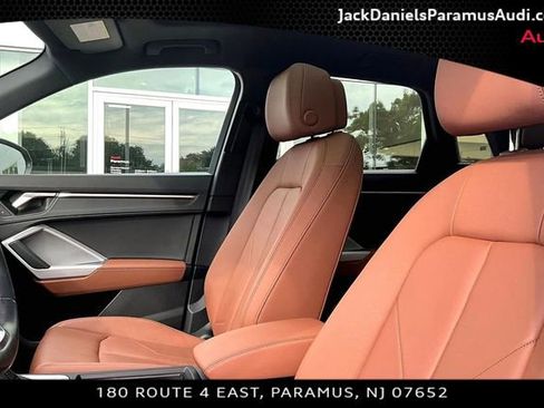 Used 2024 Audi Q3 2.0T Premium w/ Convenience Package AWD/4WD image 16