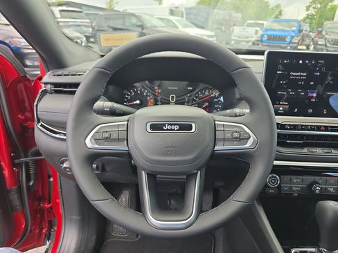 New 2025 Jeep Compass Latitude w/ Altitude Special Edition image 33