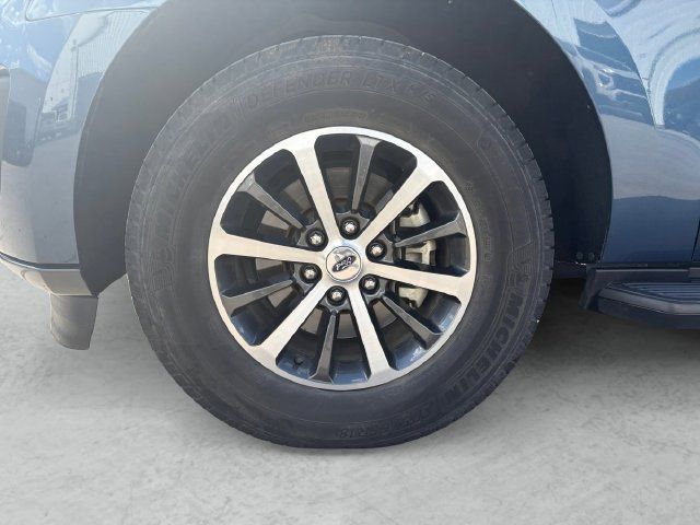 Used 2018 Ford Expedition XLT RWD image 23