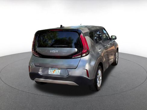 Used 2025 Kia Soul LX w/ LX Technology Package image 14