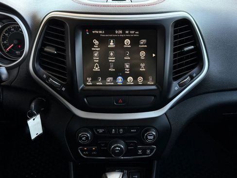 Used 2015 Jeep Cherokee Trailhawk w/ Leather Interior Group AWD/4WD image 51