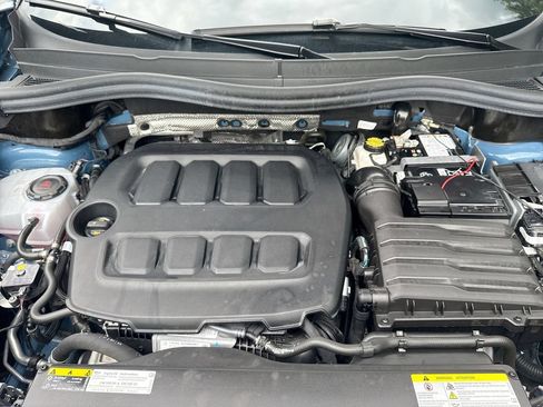 Used 2025 Volkswagen Tiguan SE R-Line AWD/4WD image 18