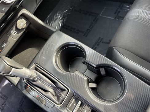 Used 2023 Honda Civic Sport image 29