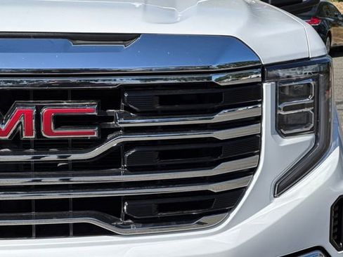 Used 2024 GMC Sierra 1500 SLT AWD/4WD image 52