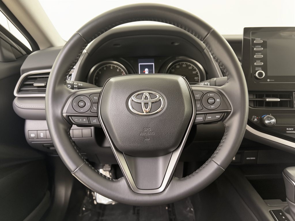 Used 2024 Toyota Camry SE w/ Convenience Package FWD image 10
