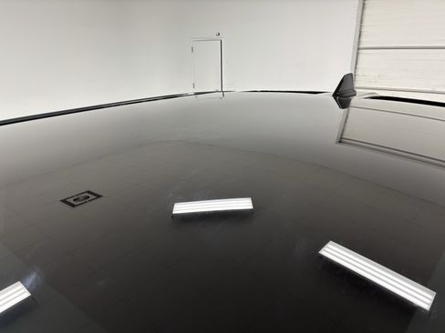 Used 2023 Rivian R1S Launch Edition AWD/4WD image 13