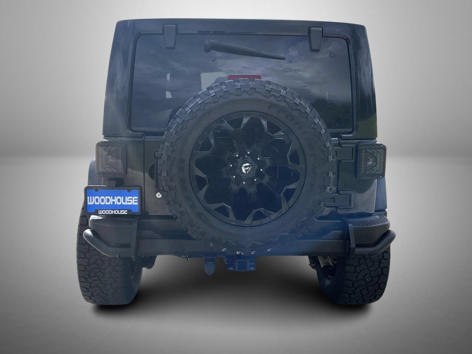 Used 2017 Jeep Wrangler Unlimited Sahara AWD/4WD image 6