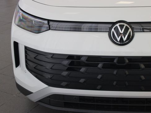 New 2026 Volkswagen Tiguan S image 10